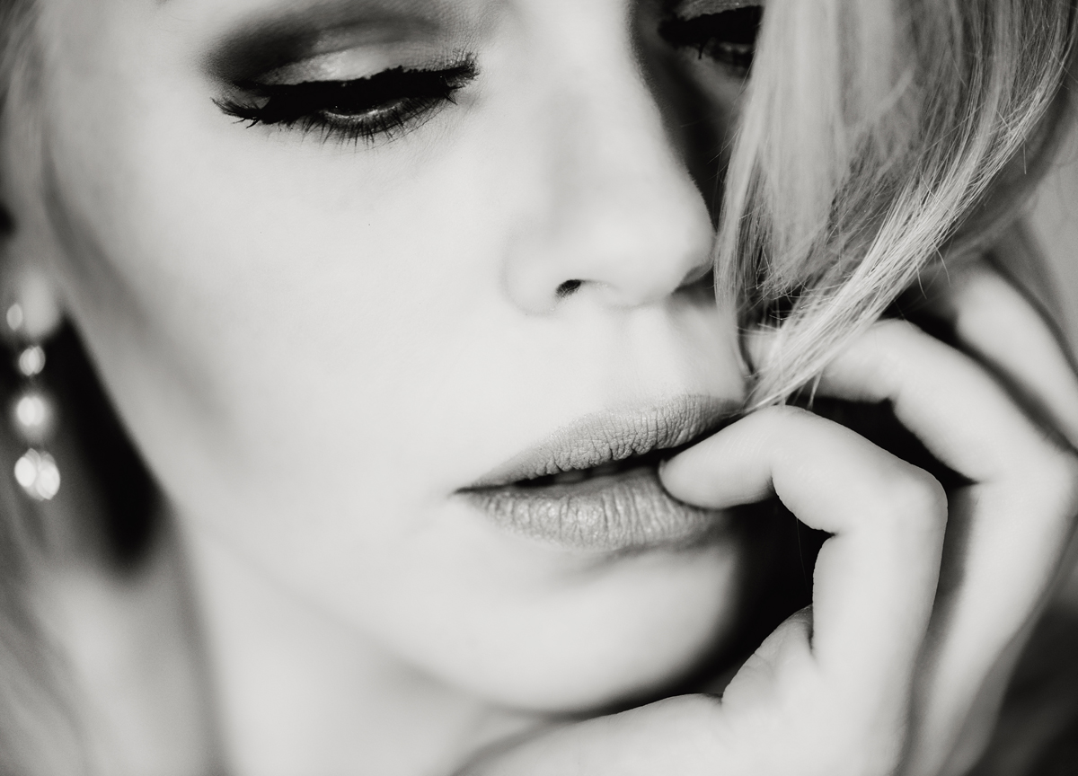 beauty-portrait-makeup-frau-schwarzweiss-kaiserslautern.jpg